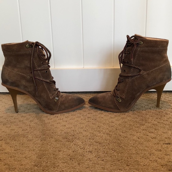 Joes heeled booties 🍁RARE* - Picture 2 of 4